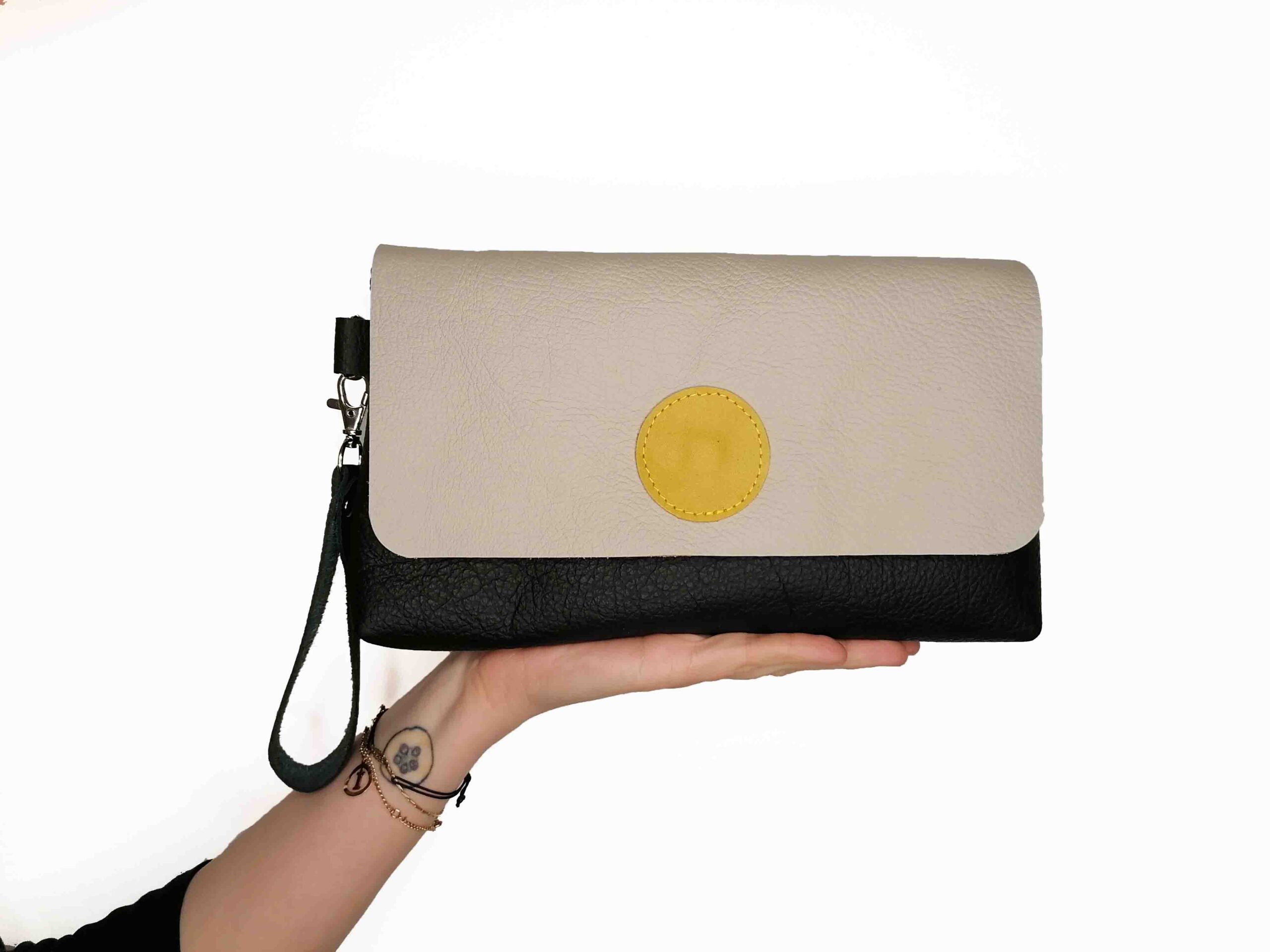 Clutch bag (hand232)